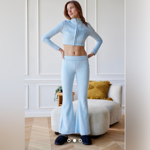 Urban Outfitters Out From Under Bethany Lounge Set - Picture 9 of 9